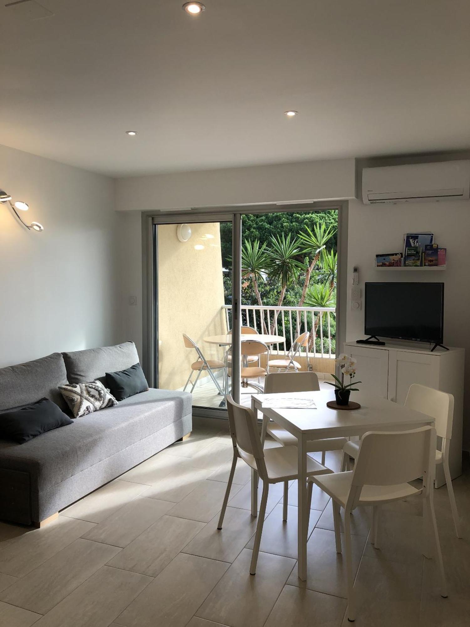 Holidays Hyères Habitación foto