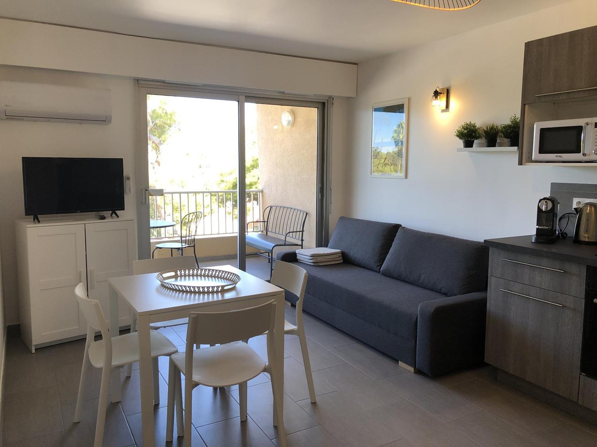 Holidays Hyères Habitación foto